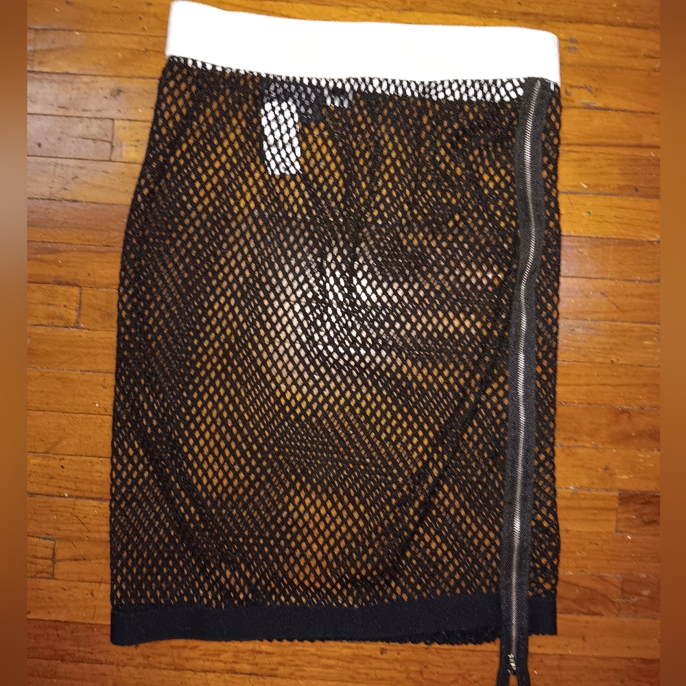BSBW fishnet skirt